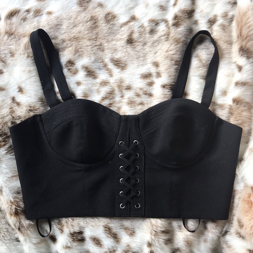 Bebe crop top